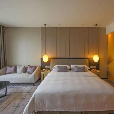Maison New Century Hotel Dongguan Dongguan  Exterior foto